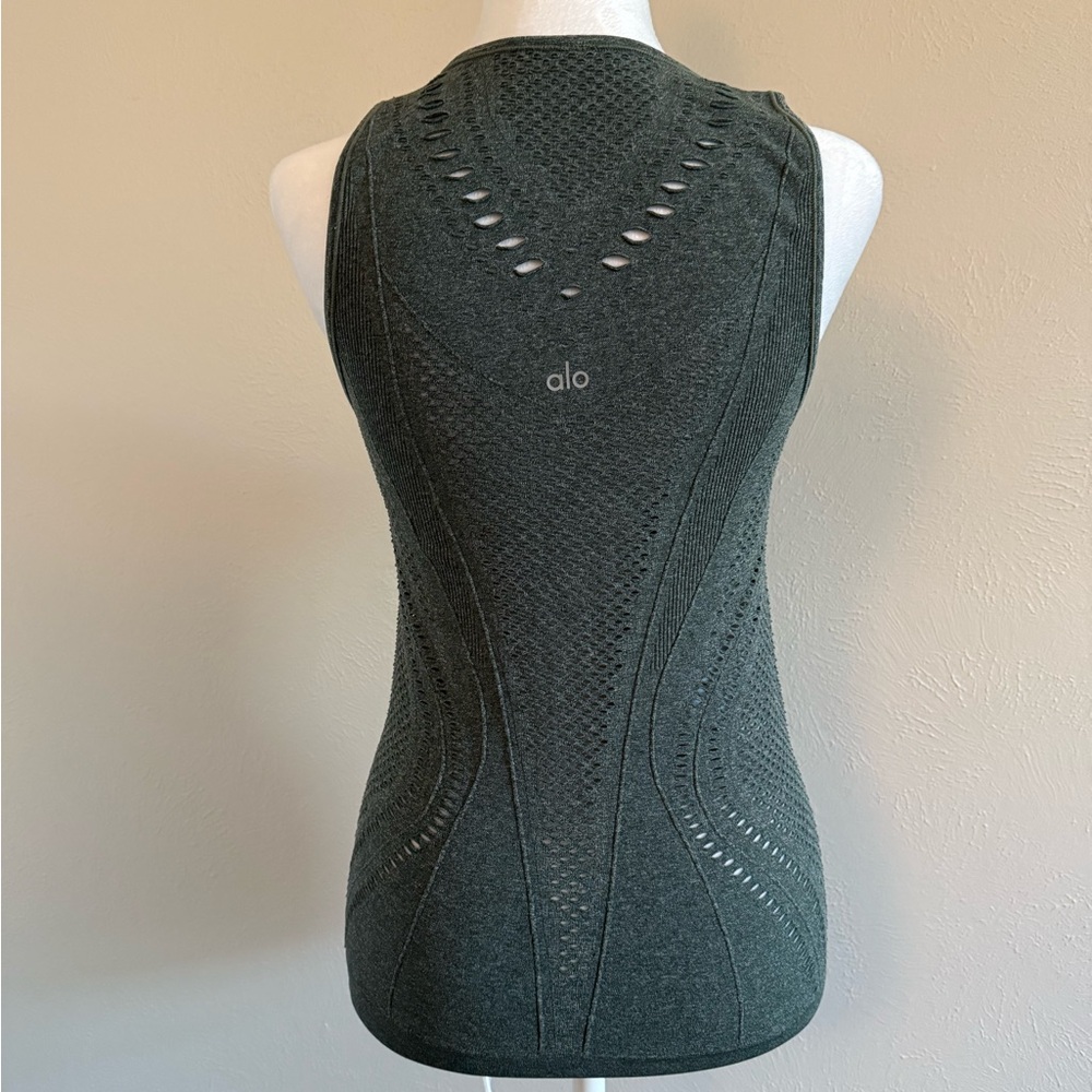 ALO Yoga Gray Ribbed Fitted Tank Top